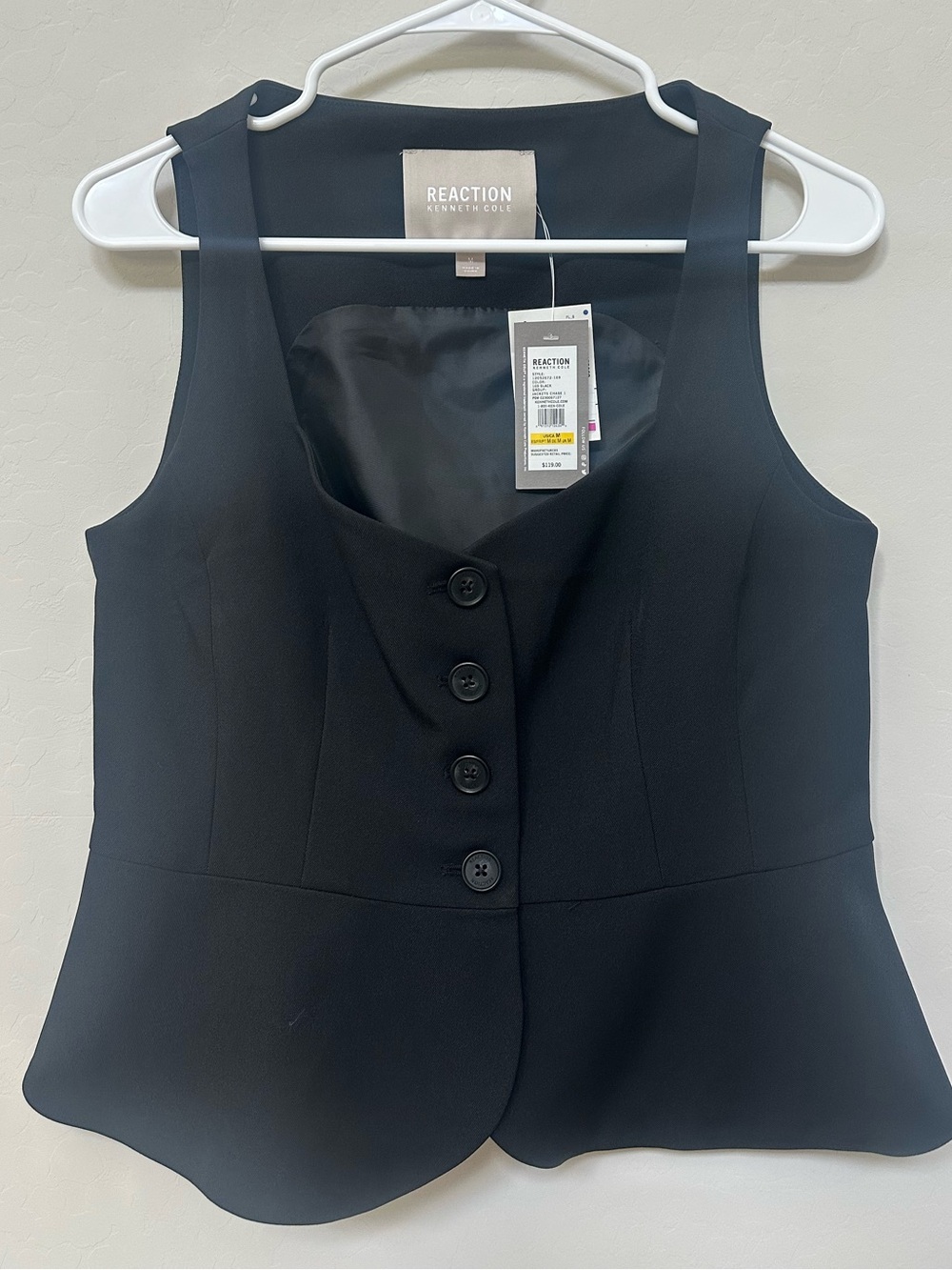 NWT Kenneth Cole Reaction Black Peplum Button Front Vest Top Size Medium - Picture 3 of 7